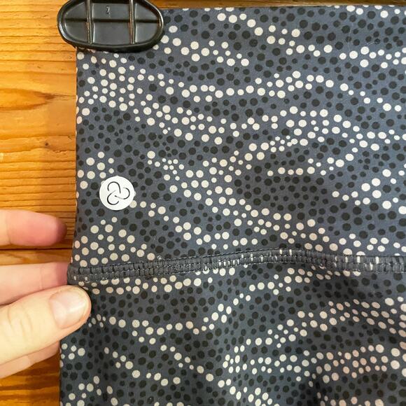 ZELLA Blue Dot Cropped Leggings Size XS - Picture 7 of 7